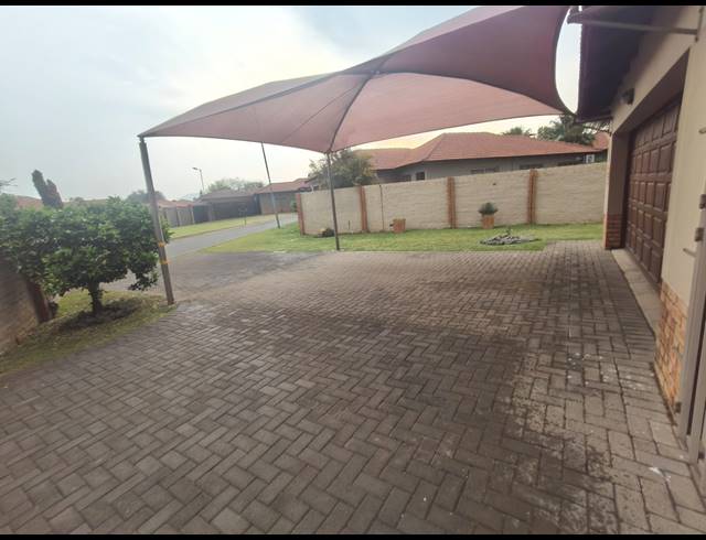 3 BEDROOM HOUSE FOR SALE IN WATERKLOOF